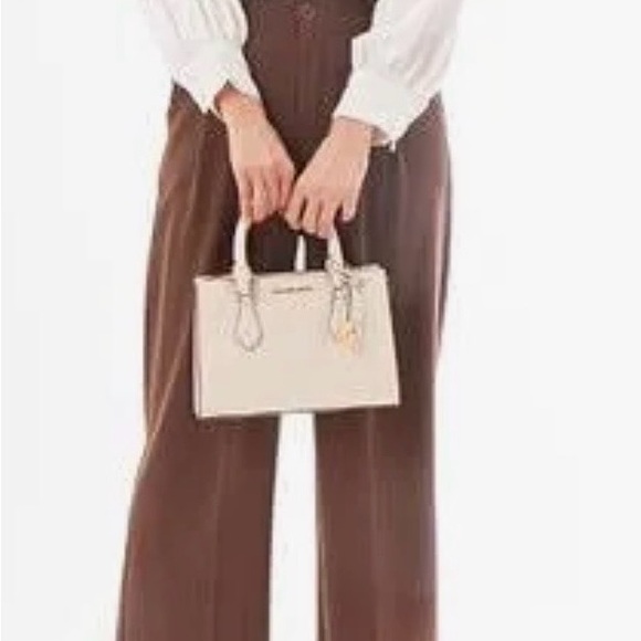 Michael Kors Sheila Small Satchel Handbag in Cream - Picture 6 of 6